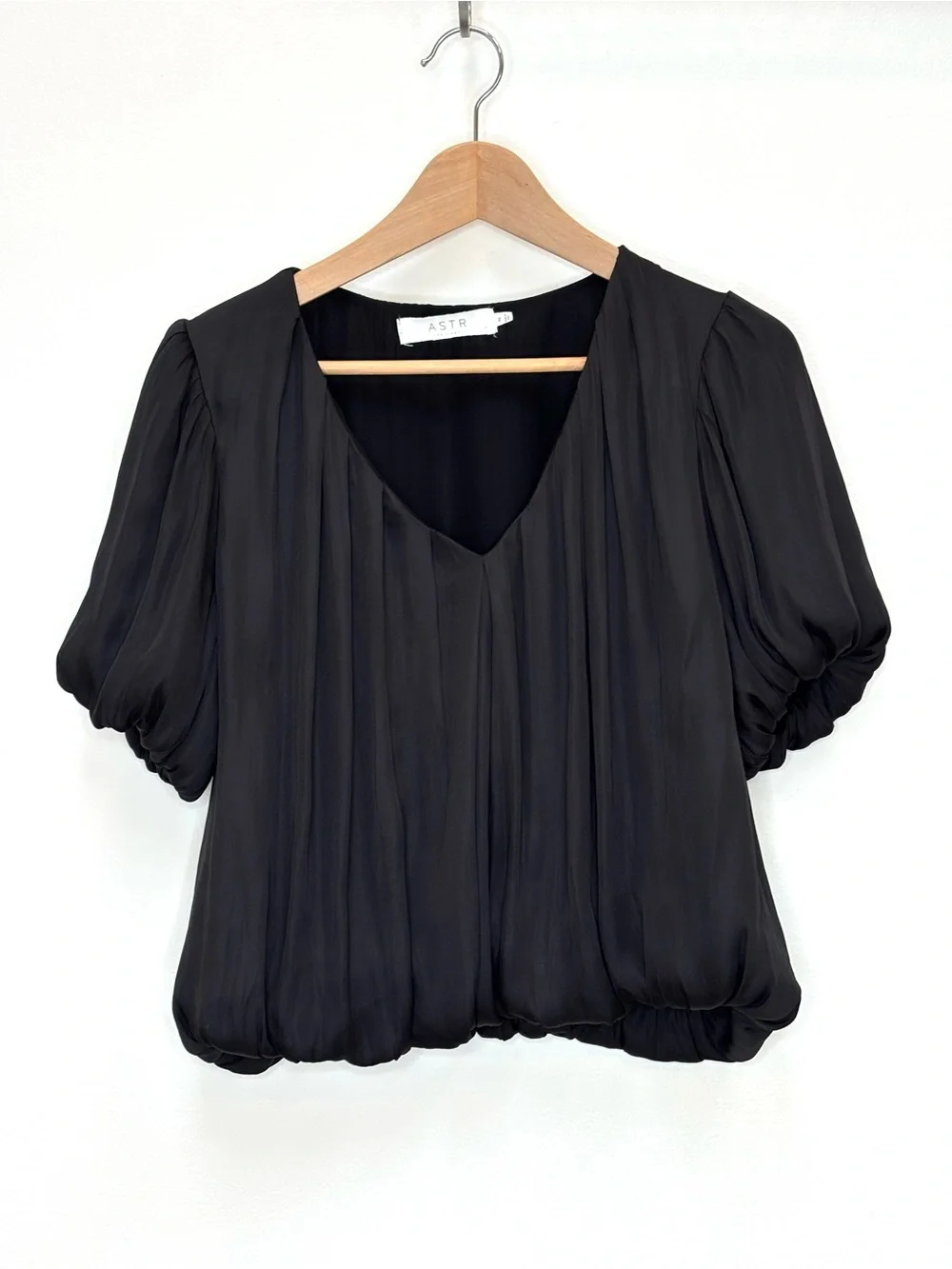 ASTR The Label Satin Bubble Hem Top Puff Sleeves Minimalist Office Black Medium